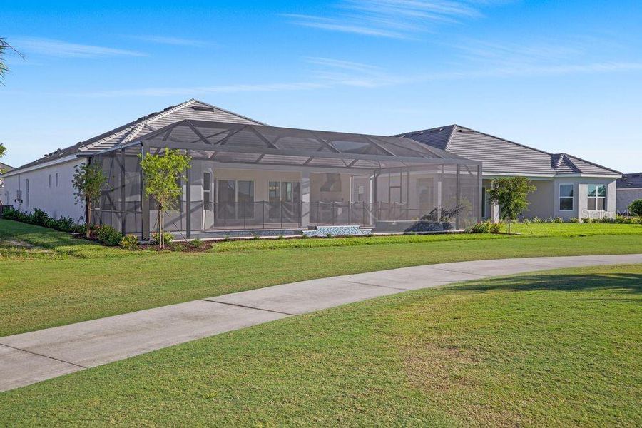 Image 61 of a home in Esplanade at Azario Lakewood Ranch. Image 61 of a home in Esplanade at Azario Lakewood Ranch.