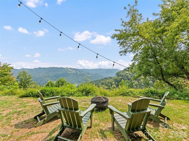 Community amenities in , Clyde (Image 24).