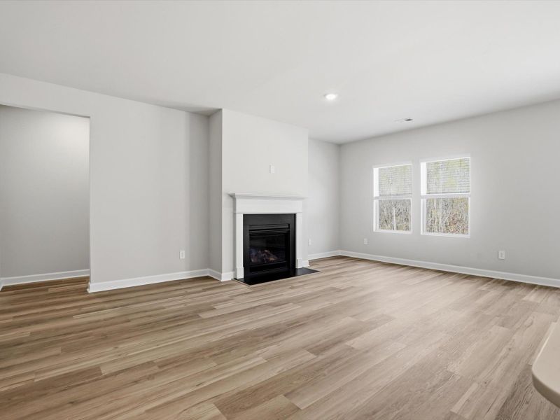 Spacious, unfurnished interior of a new home in Vickery Station, Woodruff (Image 12).