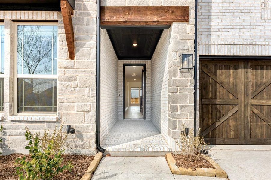 Exterior details and patio area of a home in Willow Wood, McKinney (Image 4).
