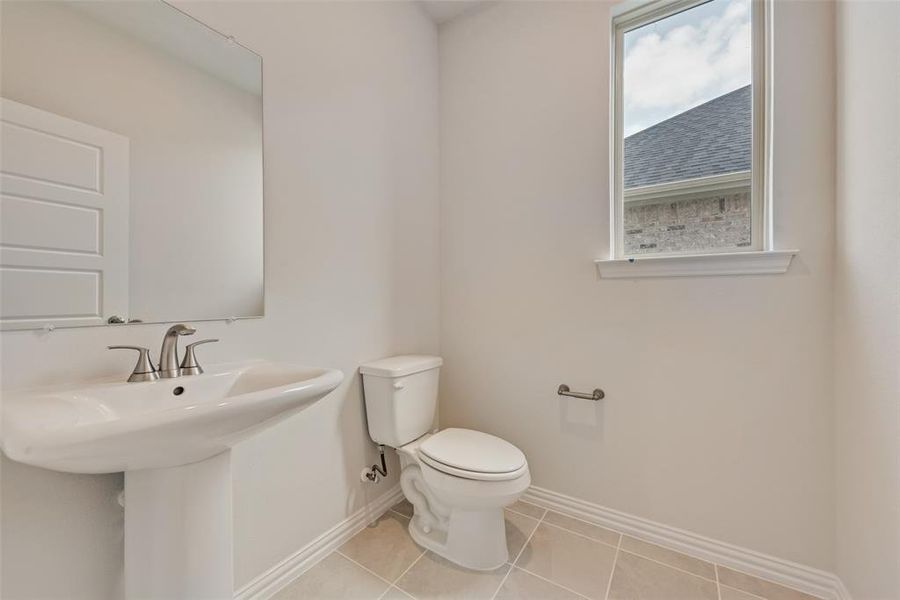 Furnished interior view inside a new home in Spiritas Ranch, Little Elm (Image 6).