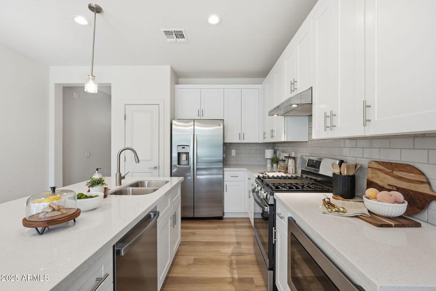 1511 W SIERRA VISTA DR 1511 W SIERRA VISTA DR