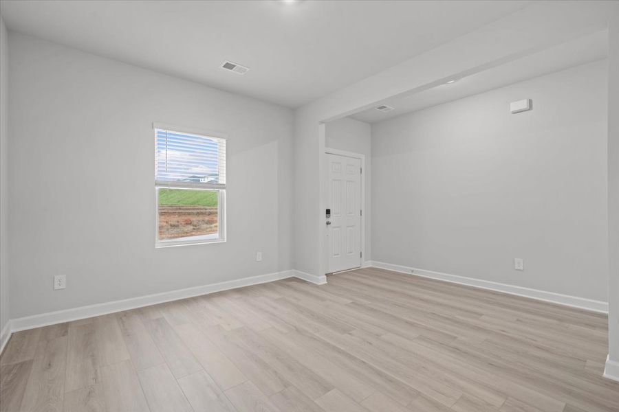 Spacious, unfurnished interior of a new home in Collier Ridge, Moore (Image 12).