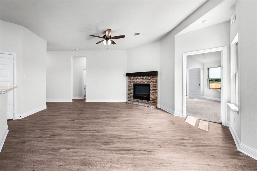 Spacious, unfurnished interior of a new home in Fox Landing, Caddo Mills (Image 25).