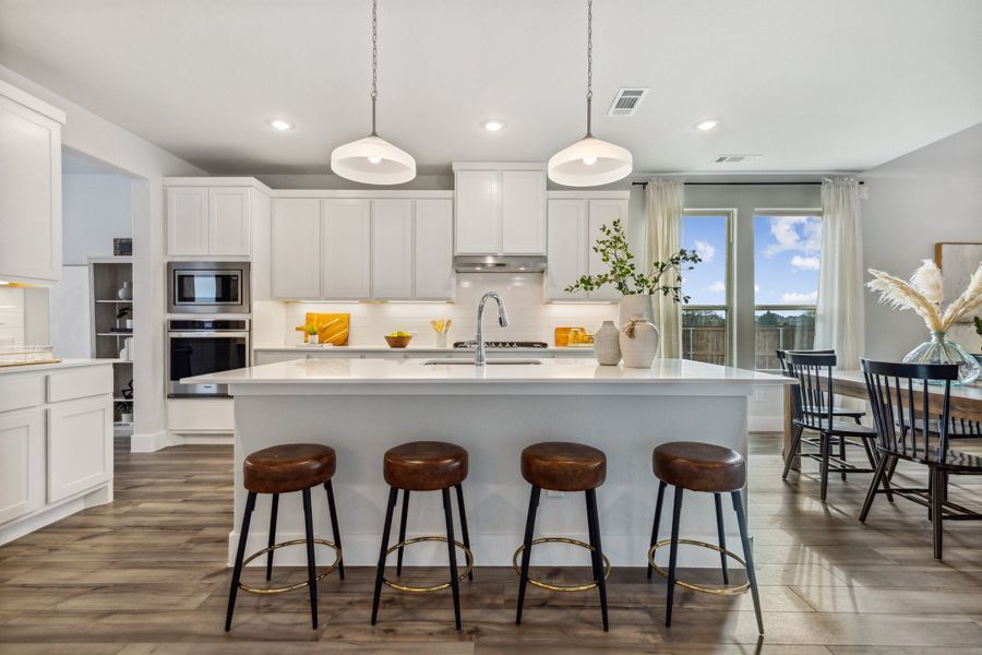 Furnished interior view inside a new home in Dove Hollow, Waxahachie (Image 7).