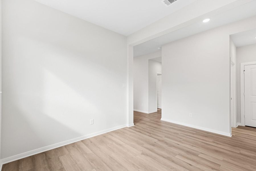 Spacious, unfurnished interior of a new home in Jubilee, Hockley (Image 14).
