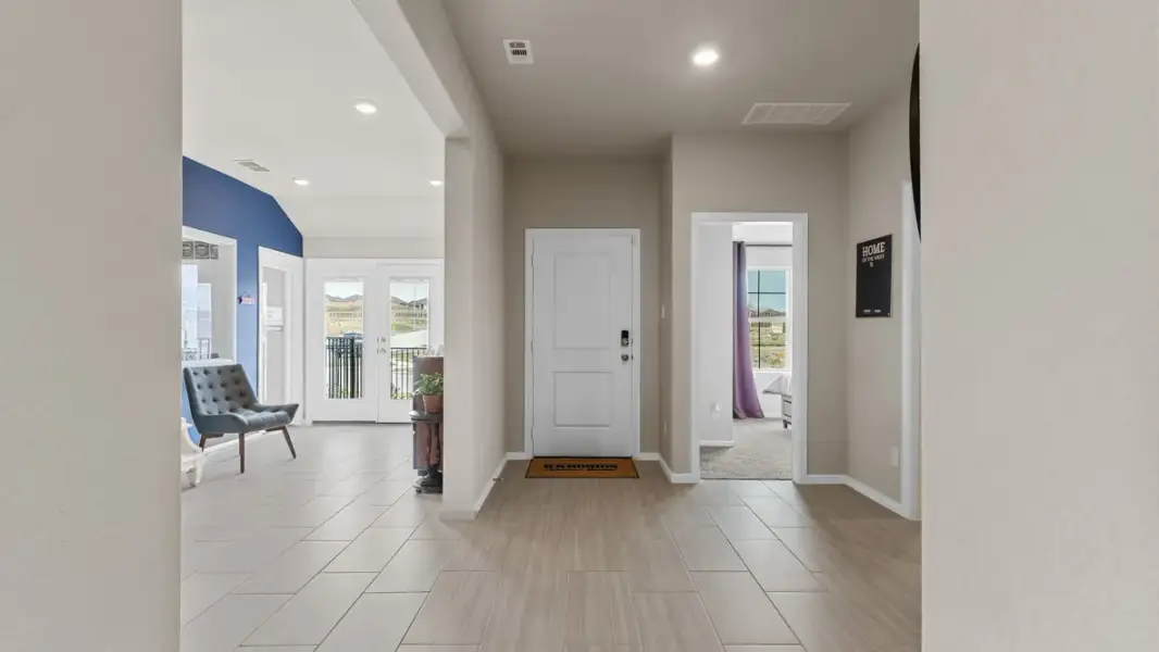 Spacious, unfurnished interior of a new home in Hadley Farms, Godley (Image 20).