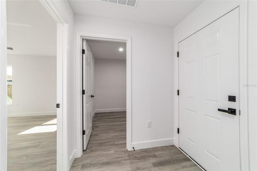 Spacious, unfurnished interior of a new home in , Ocala (Image 49).