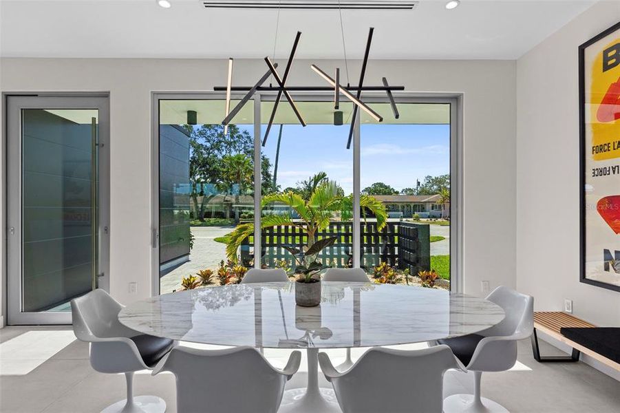 Community amenities in , Belleair (Image 57).