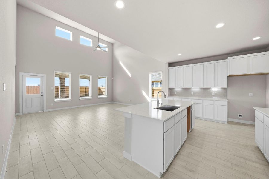 Furnished interior view inside a new home in Sunterra Lakes, Fulshear (Image 5).