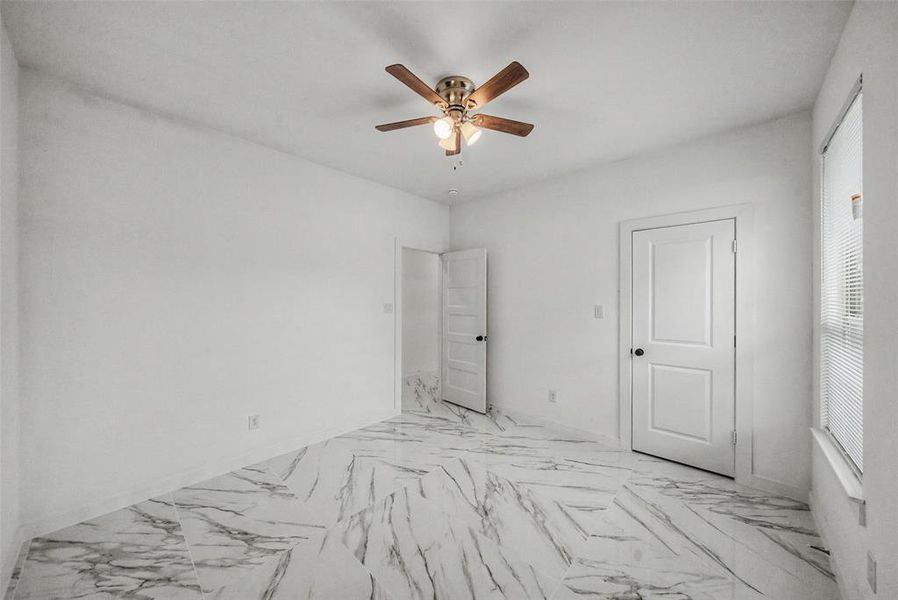 Spacious, unfurnished interior of a new home in , Fort Worth (Image 25).
