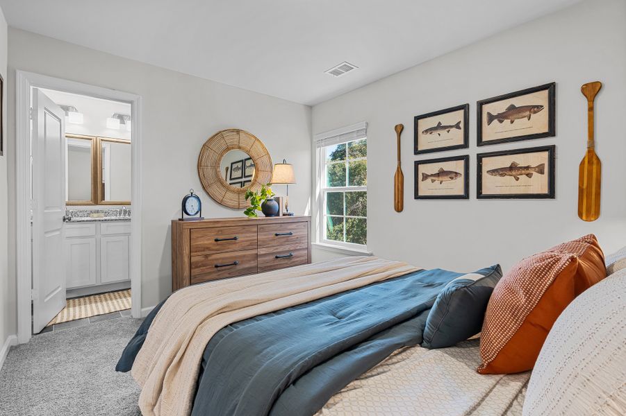 Representative furnished interior of a home built from the Oak by McGuinn Homes in Faith Hill, West Columbia (Image 29).
