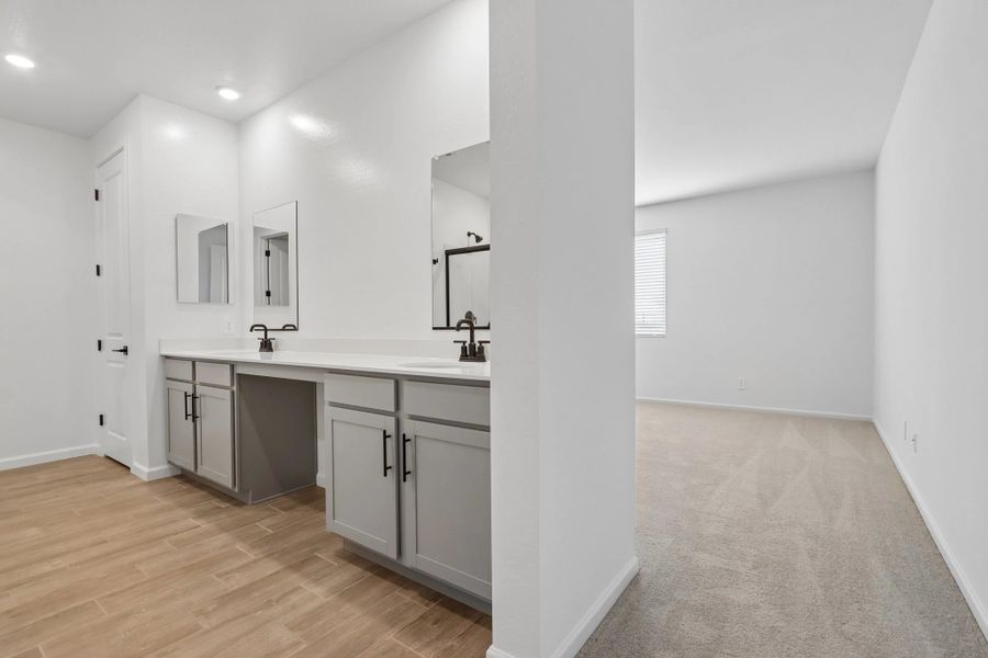 Primary suite
