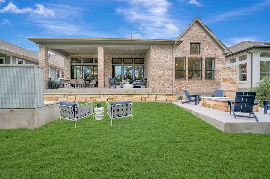 Representative exterior details of a home built from the The Brackenbury by David Weekley Homes in Kissing Tree – Summit Series, San Marcos (Image 3).