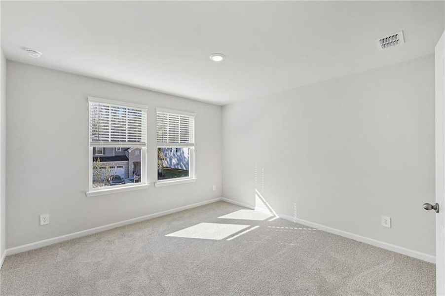 Spacious, unfurnished interior of a new home in The Oaks at Dawson, Dawsonville (Image 17). Spacious, unfurnished interior of a new home in The Oaks at Dawson, Dawsonville (Image 17).