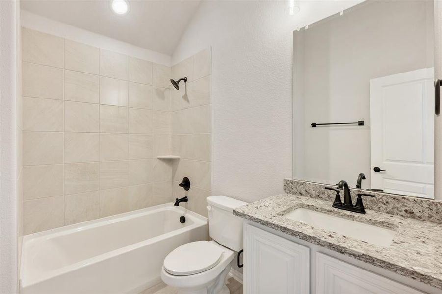 Furnished interior view inside a new home in Maplewood, Glenn Heights (Image 8). Furnished interior view inside a new home in Maplewood, Glenn Heights (Image 8).