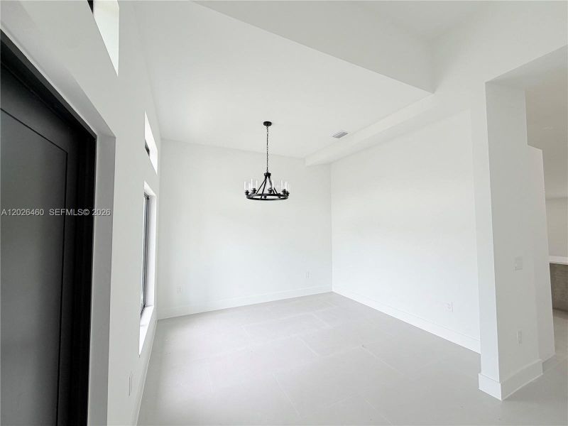 Spacious, unfurnished interior of a new home in , Lehigh Acres (Image 21).