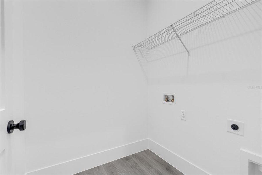 Spacious, unfurnished interior of a new home in , Ocala (Image 34).