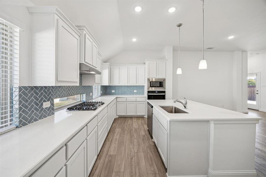 Furnished interior view inside a new home in Elevon, Lavon (Image 11).