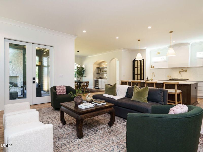 010-1280x960-photo 010-1280x960-photo