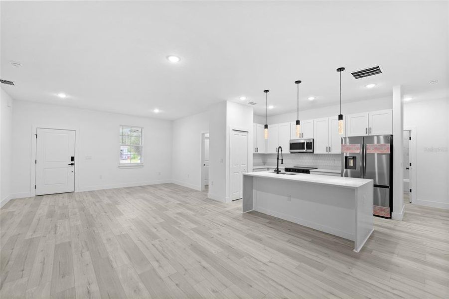 Image 21 of a home in .