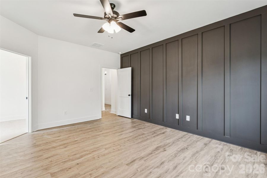 Spacious, unfurnished interior of a new home in , Harrisburg (Image 35).