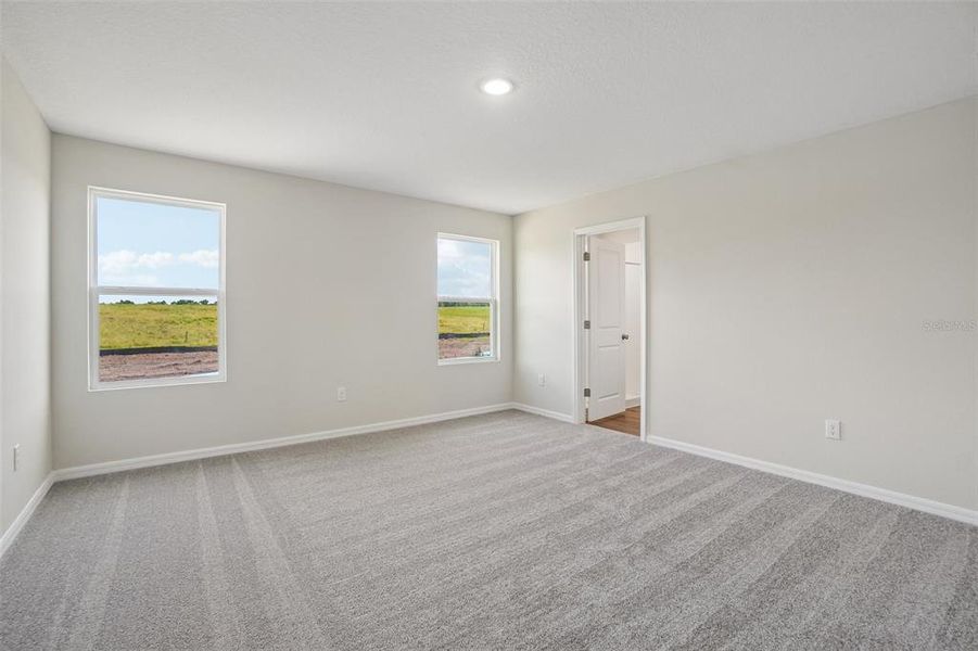 Spacious, unfurnished interior of a new home in Two Rivers, Zephyrhills (Image 14).