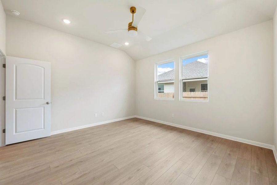 Spacious, unfurnished interior of a new home in La Cima, San Marcos (Image 17). Spacious, unfurnished interior of a new home in La Cima, San Marcos (Image 17).