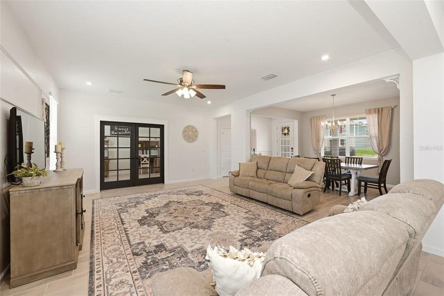 Furnished interior view inside a new home in Meadowlark Landing, Apopka (Image 21). Furnished interior view inside a new home in Meadowlark Landing, Apopka (Image 21).