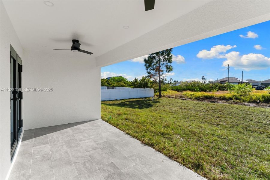 Exterior details and patio area of a home in , Lehigh Acres (Image 3).
