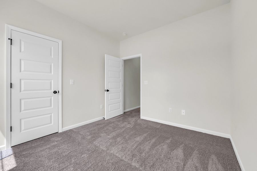 Representative unfurnished interior of a home built from the Charlotte II by Great Southern Homes in Briarfield, Conway (Image 26).