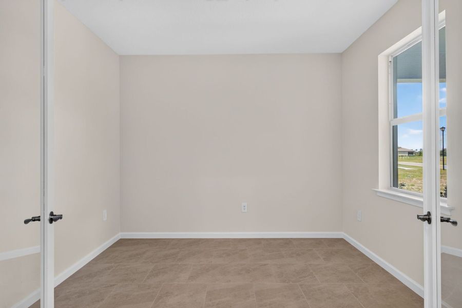 Spacious, unfurnished interior of a new home in Wellen Park, Venice (Image 16). Spacious, unfurnished interior of a new home in Wellen Park, Venice (Image 16).