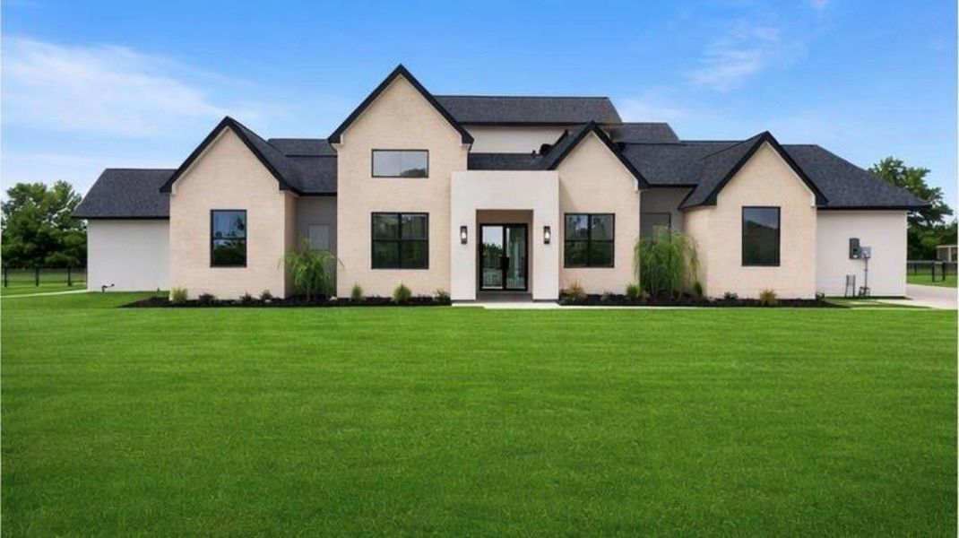 Front exterior of a new home in , Baytown, TX, highlighting curb appeal (Image 22).