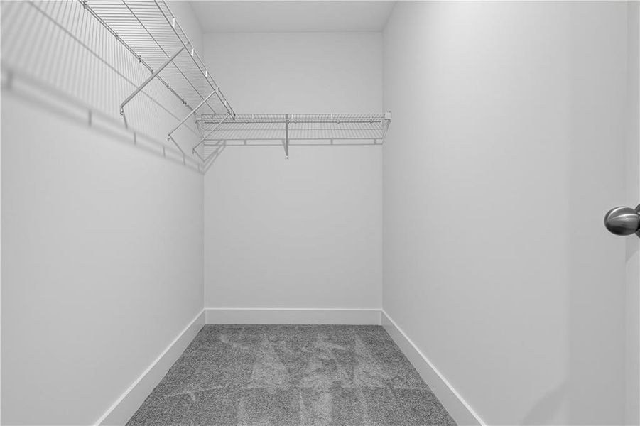 Spacious, unfurnished interior of a new home in , Bethlehem (Image 20).