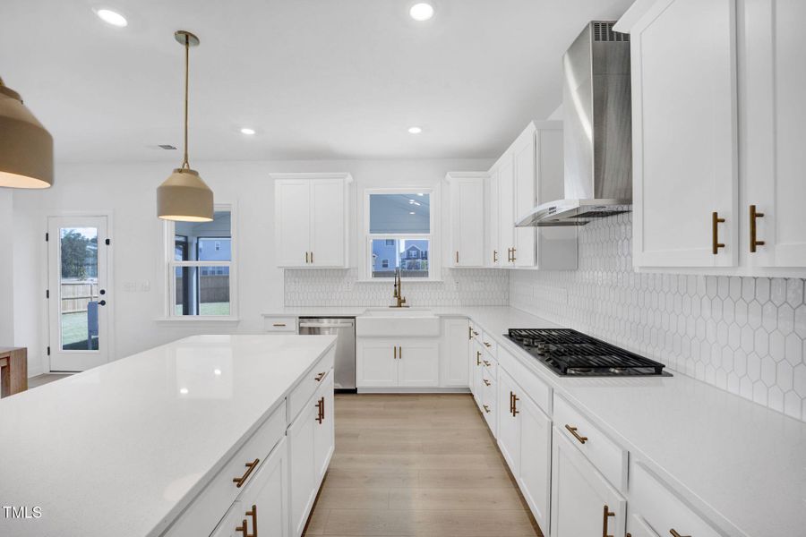 12-web-or-mls-484A6766