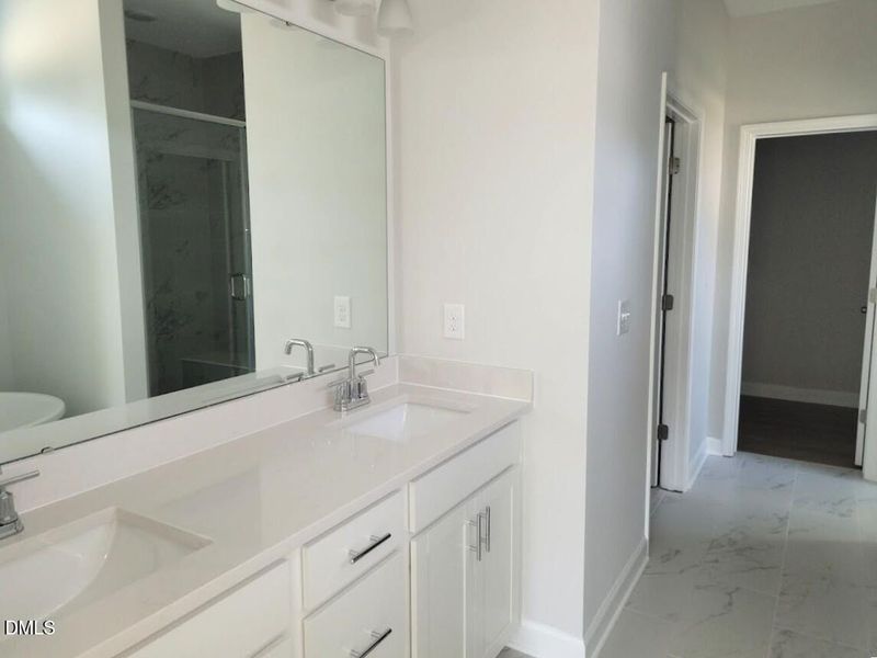 Image 17 of a home in Tobacco Road.