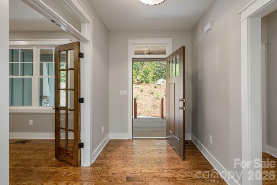 Spacious, unfurnished interior of a new home in , Flat Rock (Image 19).