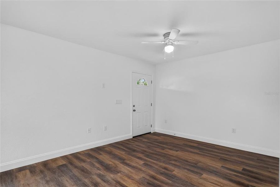 Spacious, unfurnished interior of a new home in , Auburndale (Image 21).