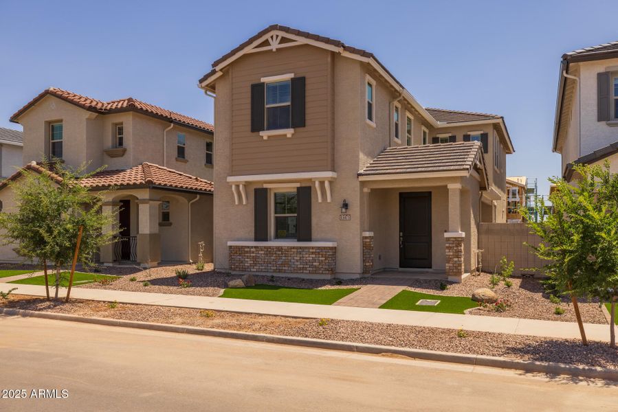 2)FRONT OF HOME 2)FRONT OF HOME