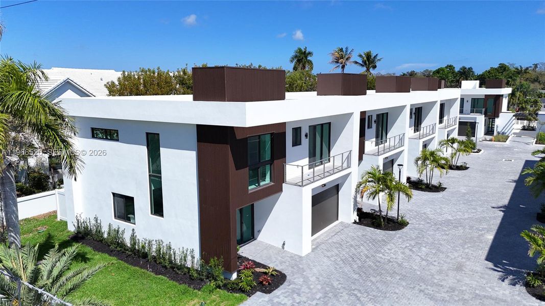 Image 85 of a home in .