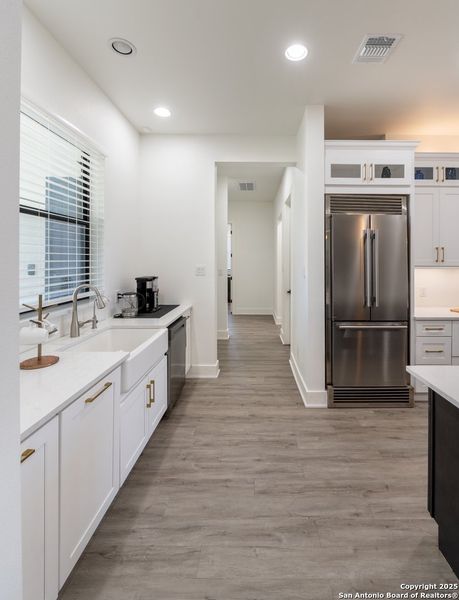 Furnished interior view inside a new home in , La Vernia (Image 25). Furnished interior view inside a new home in , La Vernia (Image 25).