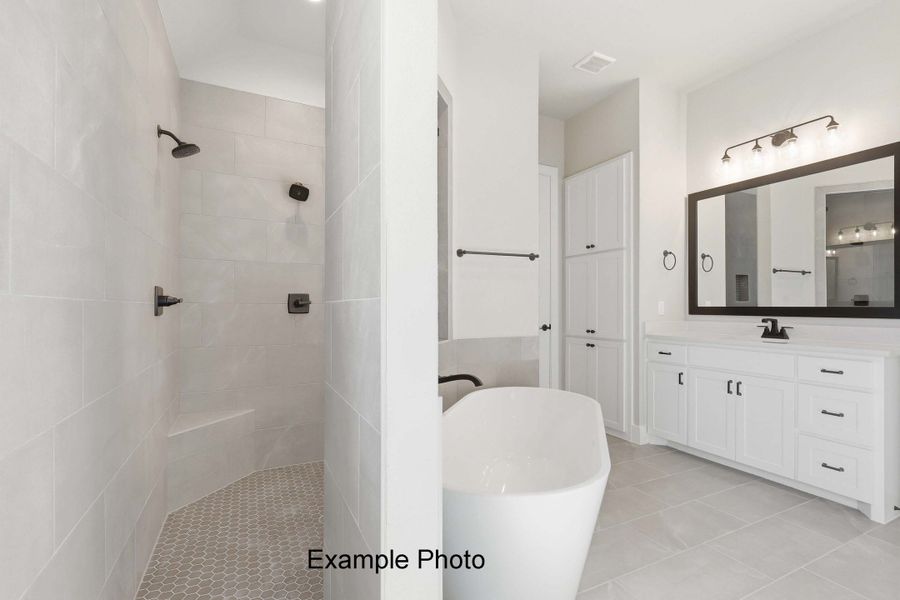 Furnished interior view inside a new home in Aledo Heights - Aledo ISD, Annetta South (Image 6).