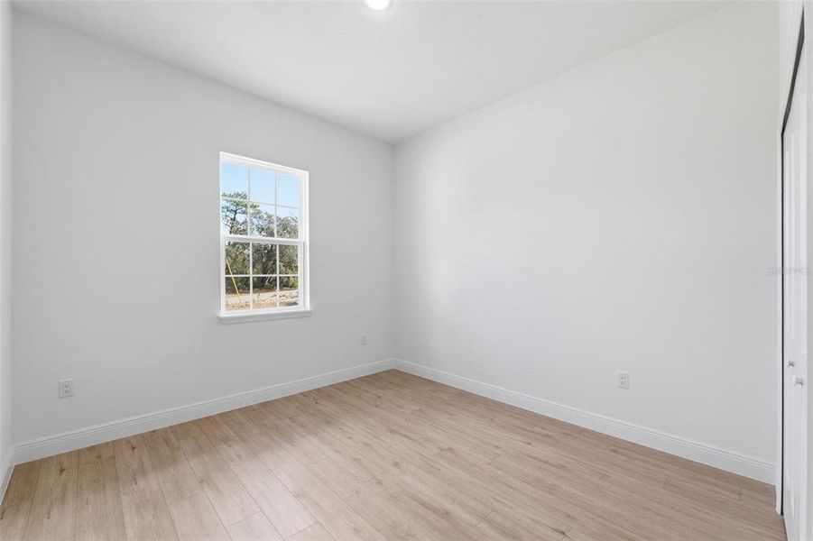 Spacious, unfurnished interior of a new home in , Ocala (Image 16).