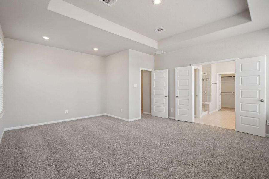Spacious, unfurnished interior of a new home in Kemah Crossing - Luxe Series, Kemah (Image 31).