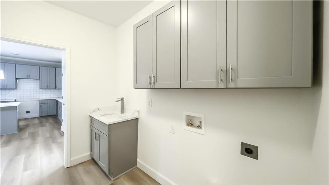 Furnished interior view inside a new home in , Carrollton (Image 16).