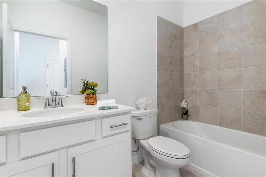 Furnished interior view inside a new home in , Venice (Image 7).