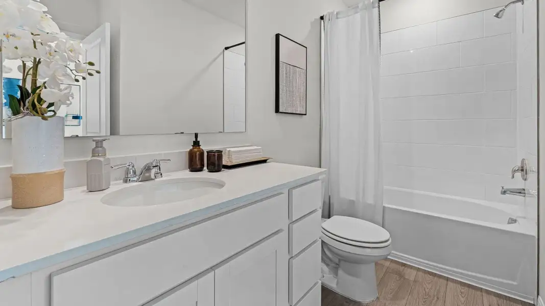 Furnished interior view inside a new home in Towns at Summit, Deland (Image 8).