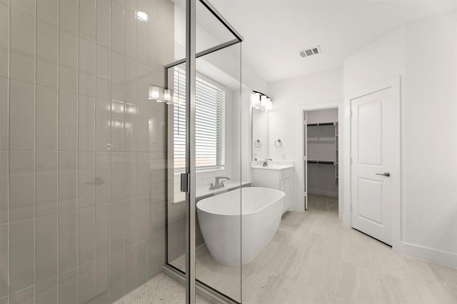 17. 2407 Parkway - Bath