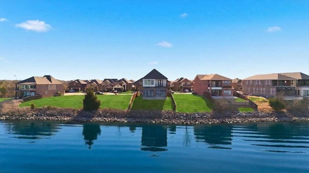 Community amenities in , Forney (Image 28).