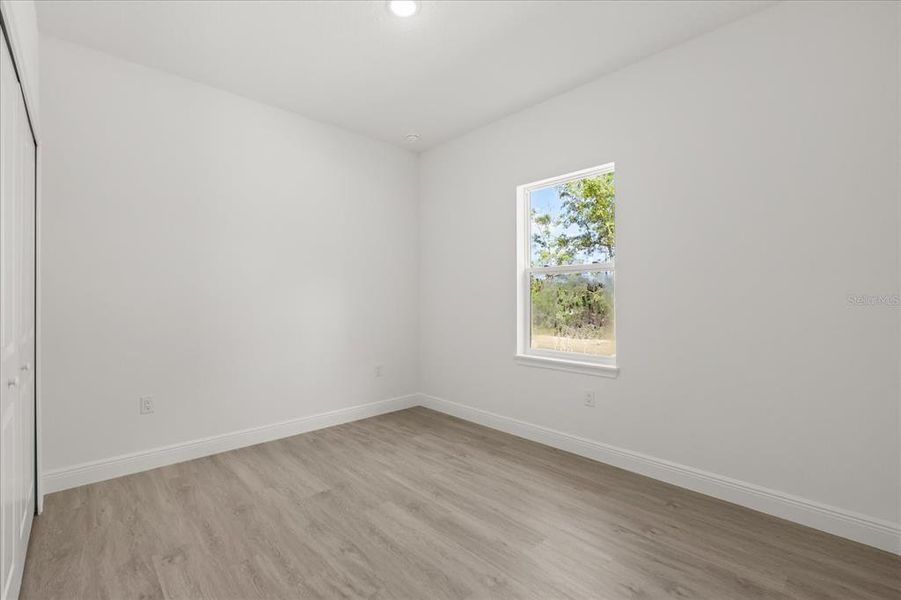 Spacious, unfurnished interior of a new home in , Dunnellon (Image 18).
